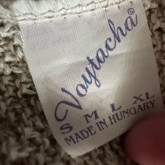 Elegant Cream Women's Sweater - Picture 6 of 8